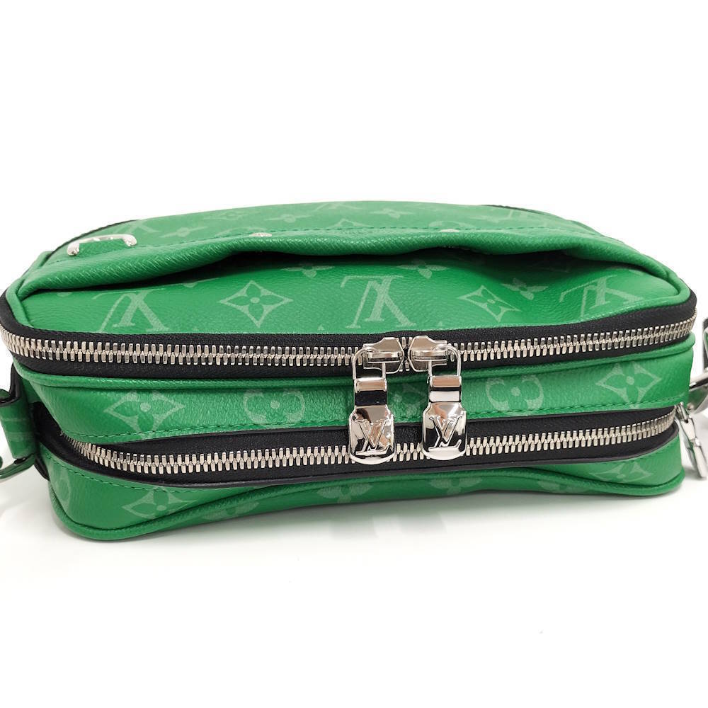 Louis Vuitton Alpha Messenger Bag cactus green canvas embossed Taiga - Picture 8 of 10